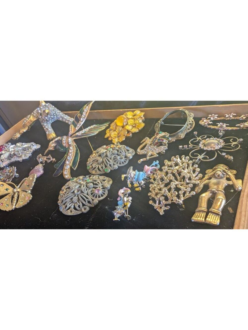 Vintage Women's Brooch Collection - Assorted Styles and Designs